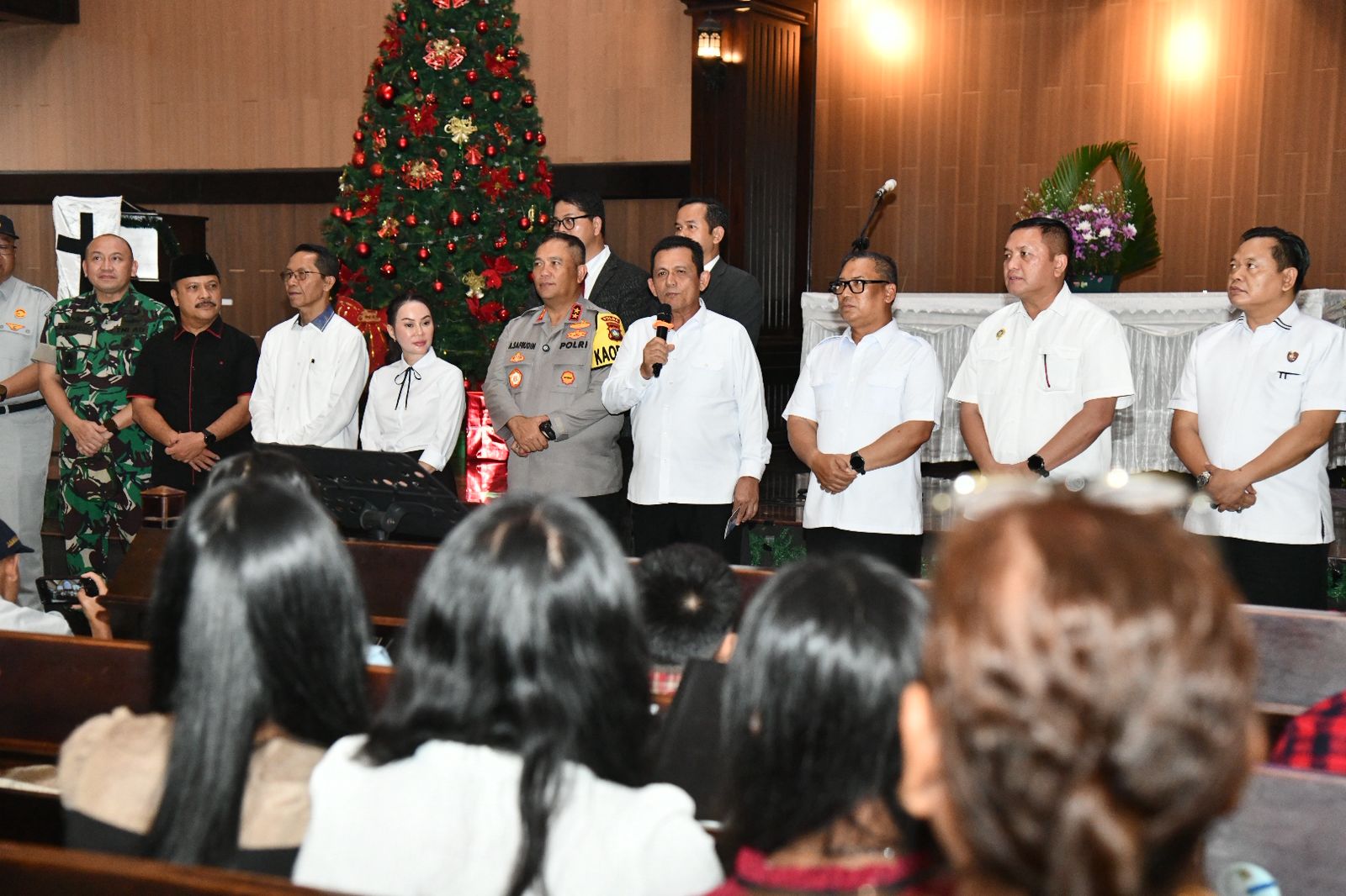 Gubernur Ansar dan Forkopimda Kepri Gelar Safari Natal 2025, Pastikan Ibadah Misa Berjalan Aman dan Lancar