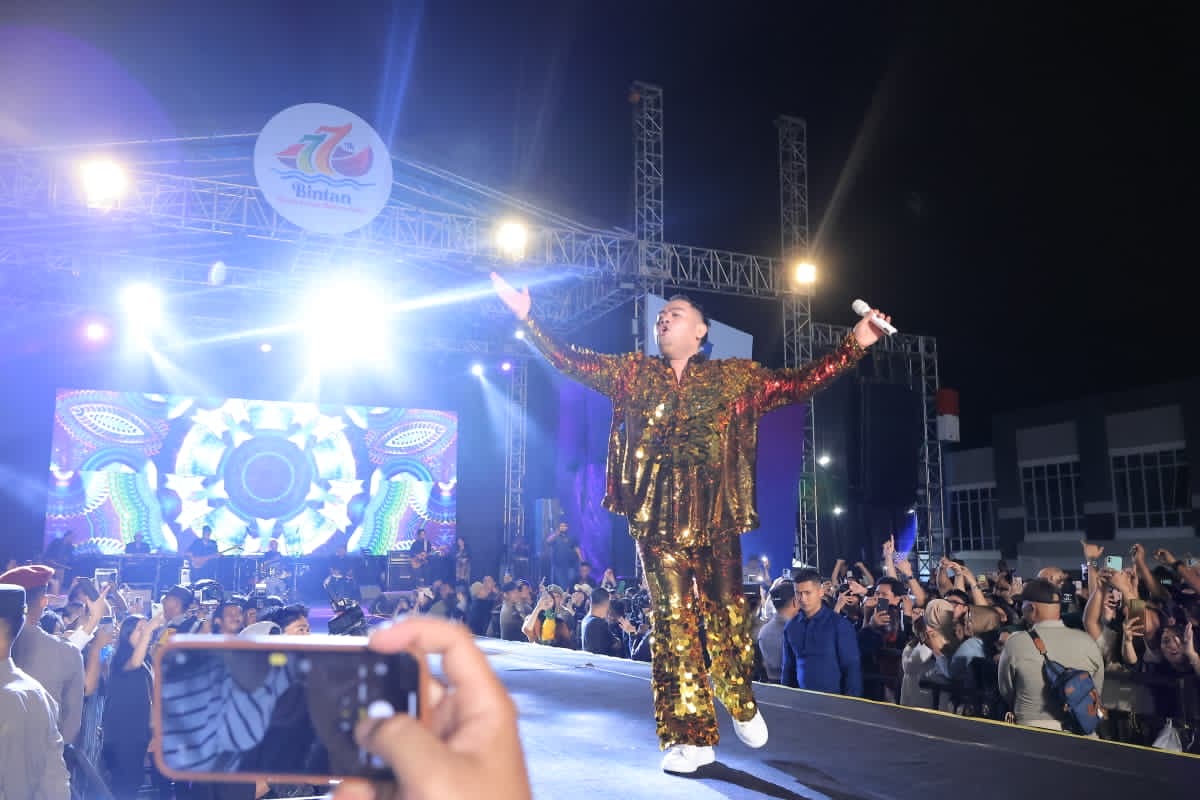 Ribuan Warga Hadiri Gema Hari Jadi ke-77 Kabupaten Bintan