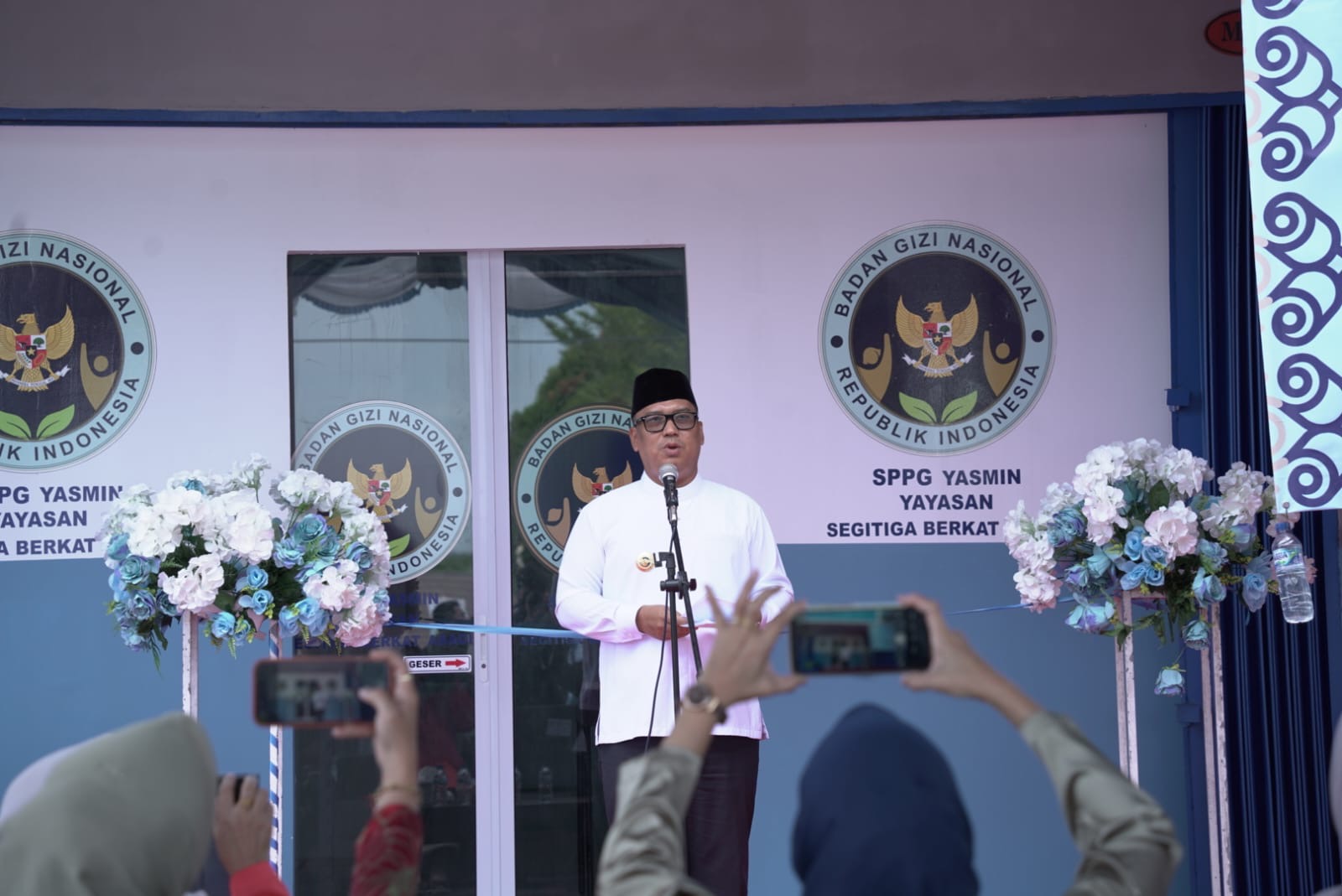 Wagub Nyanyang Resmikan SPPG Yasmin di Nongsa, Tegaskan Komitmen Pemenuhan Gizi untuk Generasi Emas 2045