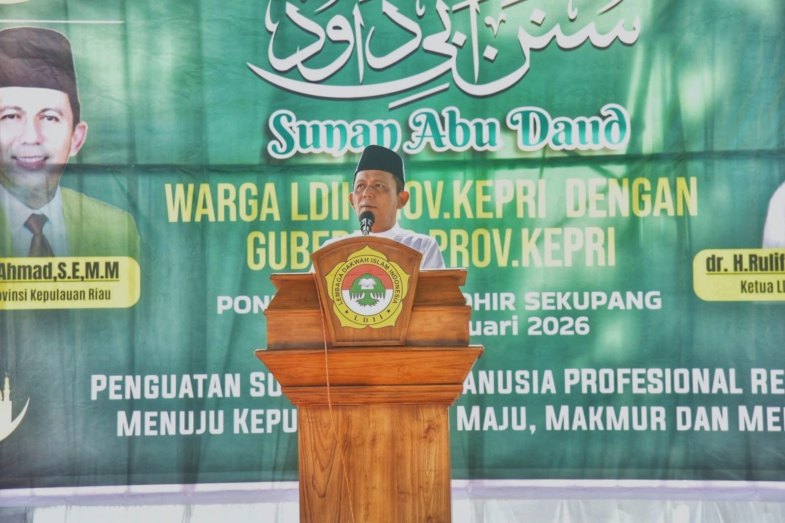 Gubernur Ansar Tekankan Makna Spiritual Perjalanan Isra Mikraj